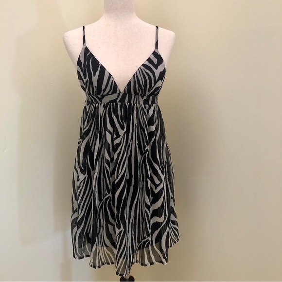 H&M. Spaghetti strap mini dress. Black and White. Zebra pattern. Size 6 - Picture 1 of 10